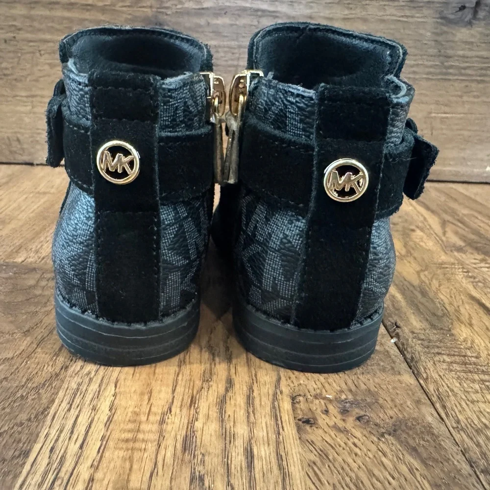 NWT Michael Kors Emma Flora Embellished Booties Suede Floral MK‎ Logo Size 5